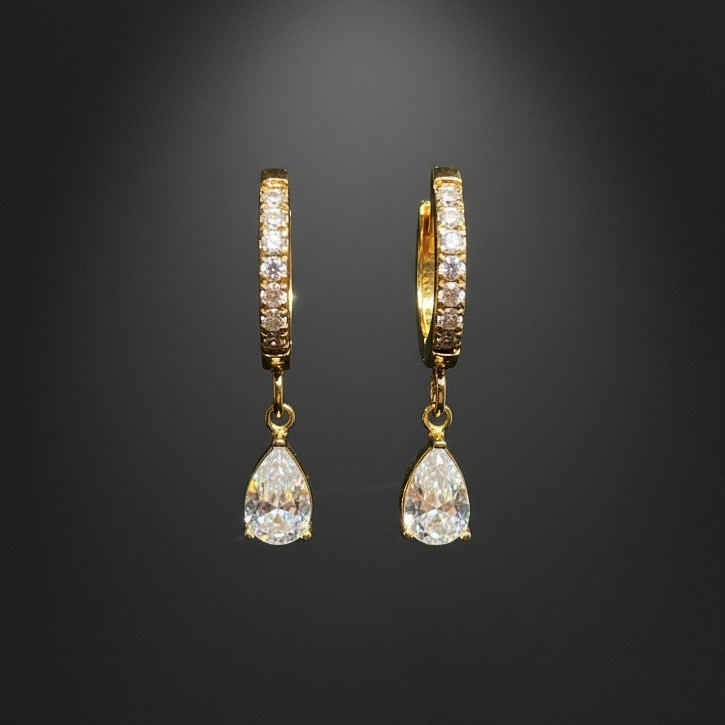 Faye Huggie Earring