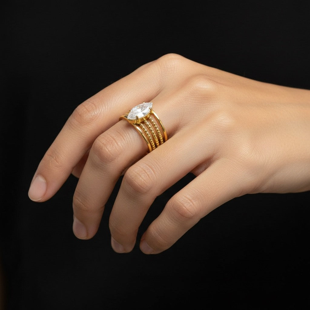 Nia Stackable Ring (Clear)